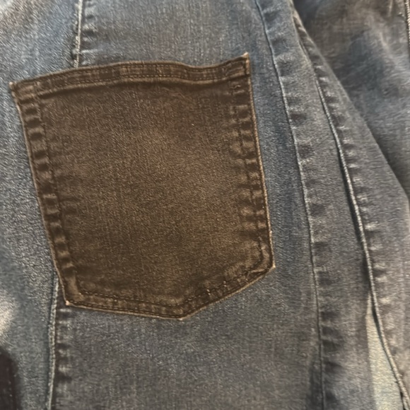 Unique Jean Jacket Recycled M
Belinda One Off - Picture 8 of 8